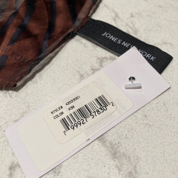 💙NEW Jones New York Silk Scarf - Picture 6 of 6